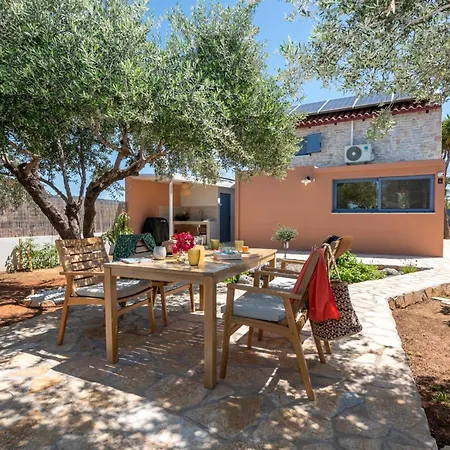 فيلة Murelos خانيا